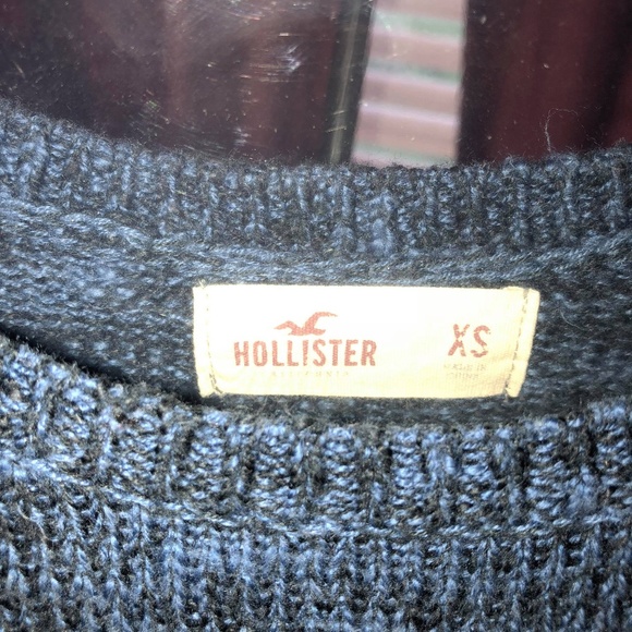 *4 for$10*Hollister sweater - Picture 2 of 2